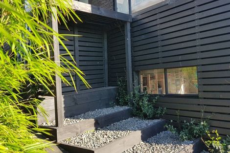 Photo of property in 5 Chatswood Grove, Fitzroy, New Plymouth, 4312