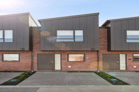 Photo of property in 2/5 Vesty Avenue, Hillcrest, Hamilton, 3216