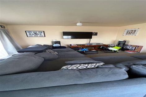 Photo of property in 1/22 Mason Street, Moera, Lower Hutt, 5010