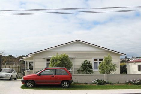 Photo of property in 13 Lawry Street, Moturoa, New Plymouth, 4310