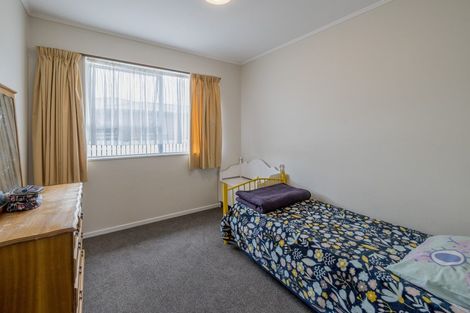 Photo of property in 19 Stirling Street, Levin, 5510