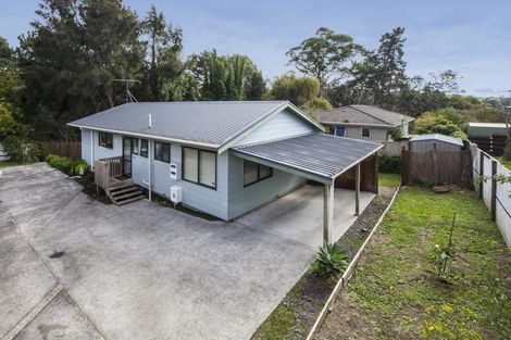 Photo of property in 2/85 Awaruku Road, Torbay, Auckland, 0630