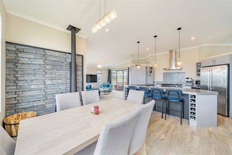 Photo of property in 15 James Nairn Grove, Riverstone Terraces, Upper Hutt, 5018