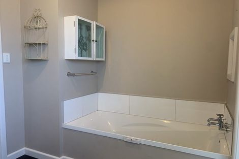 Photo of property in 20 Lee Road, Taradale, Napier, 4112