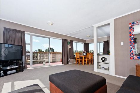 Photo of property in 1/240 Onewa Road, Birkenhead, Auckland, 0626