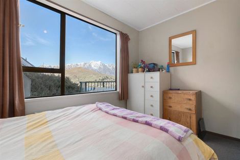 Photo of property in 28 Earnslaw Terrace, Queenstown, 9300
