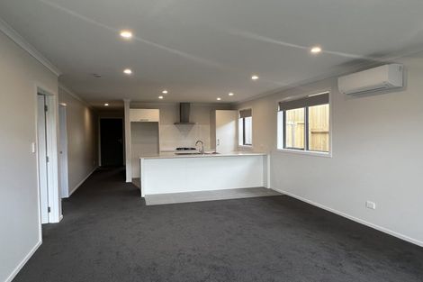 Photo of property in 35 Waruhia Crescent, Rototuna North, 3281