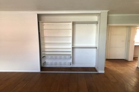 Photo of property in 9 Greers Road, Weymouth, Auckland, 2103