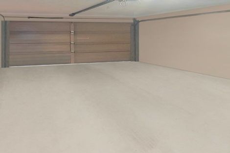 Photo of property in 4/49 Henderson Valley Road, Henderson, Auckland, 0612