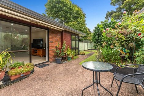 Photo of property in 2/6 Arthur Road, Hillpark, Auckland, 2102