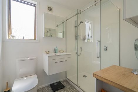 Photo of property in 2 Ridge Road, Tairua, 3508