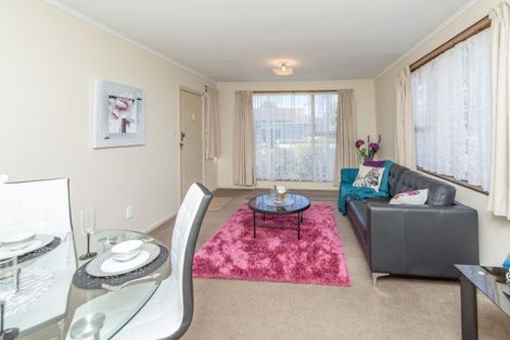 Photo of property in 2/4 Quinton Place, Bishopdale, Christchurch, 8053