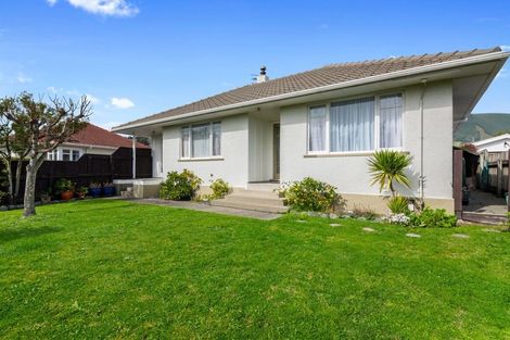 Photo of property in 1/50 Manson Avenue, Stoke, Nelson, 7011