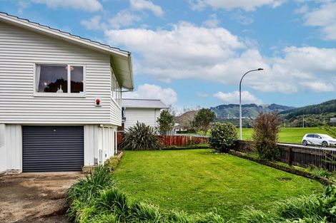 Photo of property in 3 Mcleod Street, Elderslea, Upper Hutt, 5018