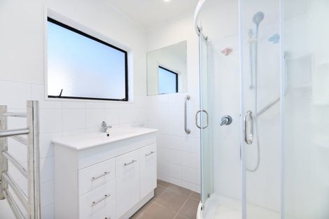 Photo of property in 1/31 Pomaria Road, Henderson, Auckland, 0610