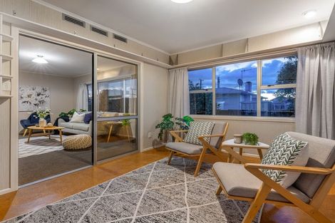 Photo of property in 52a Winchester Street, Levin, 5510