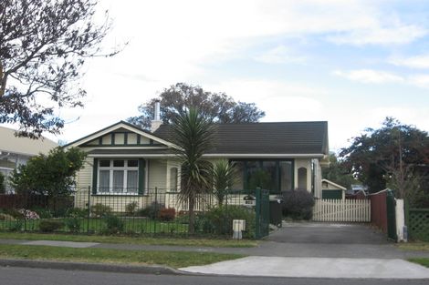Photo of property in 142 Vigor Brown Street, Napier South, Napier, 4110