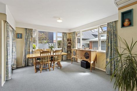 Photo of property in 19 Shearer Avenue, Papanui, Christchurch, 8052