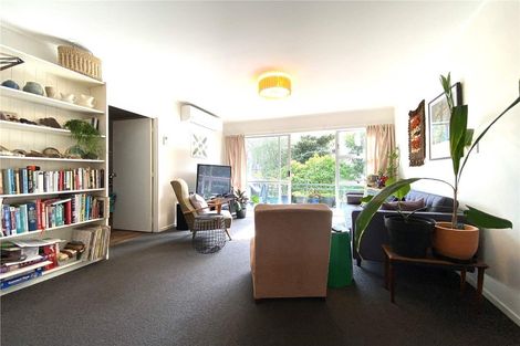 Photo of property in 7/15a Oates Road, Glen Eden, Auckland, 0602