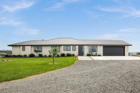 Photo of property in 21c Highlands Drive, Waipawa, 4277