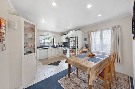 Photo of property in 12 Paloma Court, Hillpark, Auckland, 2102