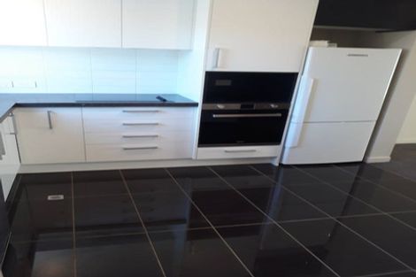 Photo of property in 9/2 Stone Street, Miramar, Wellington, 6022