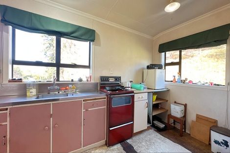 Photo of property in 3 Waitipapa Road, Hunterville, 4730