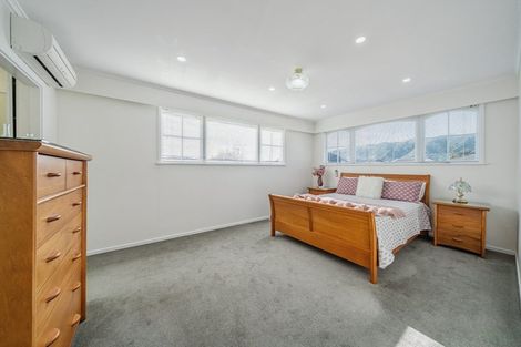 Photo of property in 17 De Menech Grove, Avalon, Lower Hutt, 5011