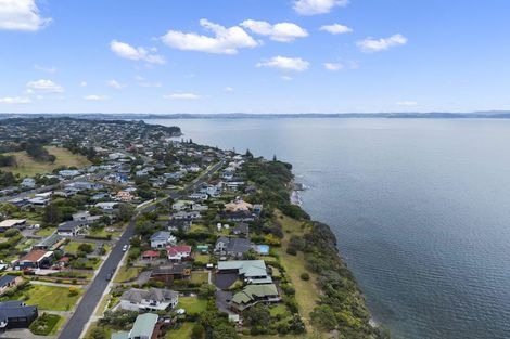 Photo of property in 146 Pacific Parade, Army Bay, Whangaparaoa, 0930