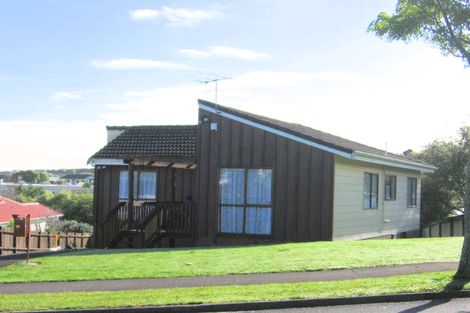 Photo of property in 18 Banyan Drive, Totara Heights, Auckland, 2105