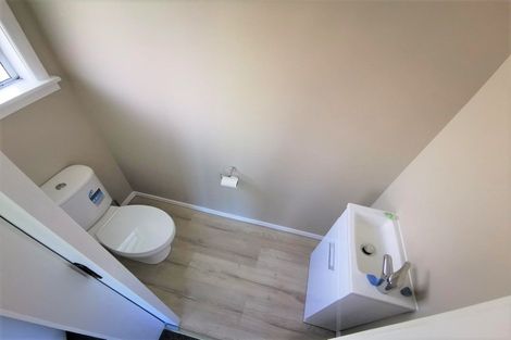 Photo of property in 42 Thyra Street, Dannevirke, 4930