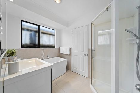 Photo of property in 5 Dapple Place, Flat Bush, Auckland, 2019