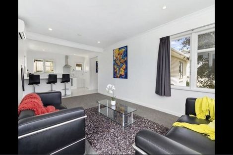 Photo of property in 11 Derby Place, Cannons Creek, Porirua, 5024