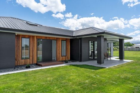 Photo of property in 17 Madison Street, Carterton, 5713