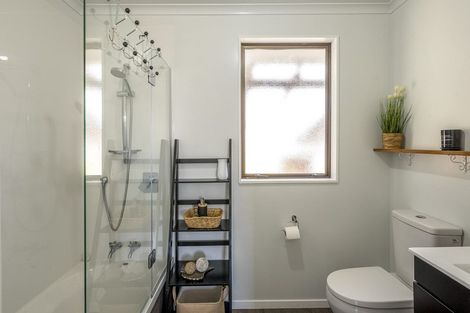 Photo of property in 3 Michael Road, Paraparaumu Beach, Paraparaumu, 5032