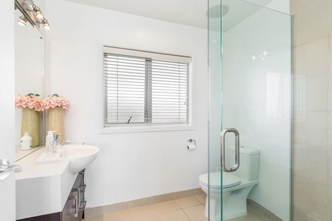 Photo of property in 117a Mokoia Road, Birkenhead, Auckland, 0626