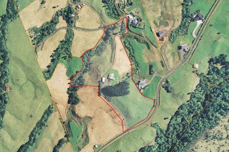 Photo of property in 1568 Carrington Road, Hurworth, New Plymouth, 4371