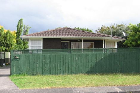 Photo of property in 23 Harmel Road, Glendene, Auckland, 0602