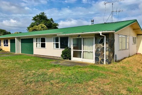 Photo of property in 17 Domain Street, Waiuku, 2123