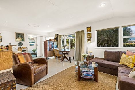 Photo of property in 25 Harbour View Road, Point Wells, Warkworth, 0986