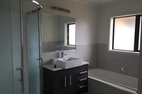 Photo of property in 9 Piwakawaka Court, Rototuna North, Hamilton, 3210