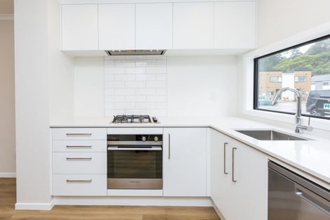 Photo of property in 6 Raeble Walkington Lane, Wallaceville, Upper Hutt, 5018