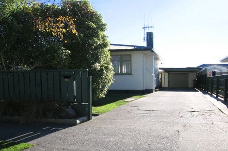 Photo of property in 35 Haydon Street, Roslyn, Palmerston North, 4414