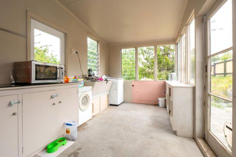 Photo of property in 70 Avenue Road, West End, Timaru, 7910