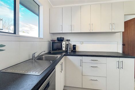 Photo of property in 69b Hartford Crescent, Totara Park, Upper Hutt, 5018