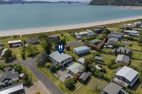 Photo of property in 16 Endeavour Place, Cooks Beach, Whitianga, 3591