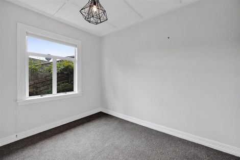 Photo of property in 65 Pioneer Road, Moturoa, New Plymouth, 4310
