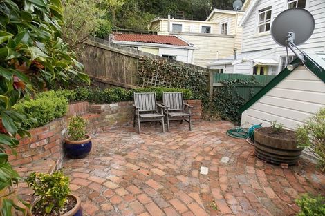 Photo of property in 19 Ascot Street, Thorndon, Wellington, 6011