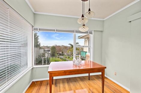 Photo of property in 9 Margaret Place, Milford, Auckland, 0620