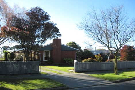 Photo of property in 36 Warren Crescent, Hillmorton, Christchurch, 8025
